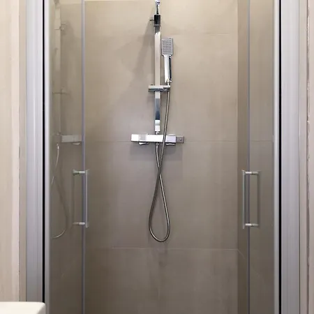 221 District, Loft Al Colosseo Apartman Róma